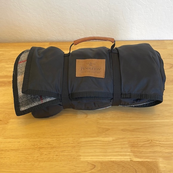 Pendleton Other Pendleton Roll Up Wool Blanket Poshmark